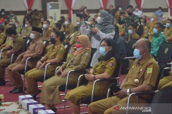 Kabupaten Sinjai dapat bantuan 400 paket sembako bagi warga terdampak COVID-19