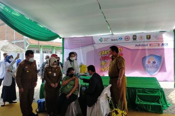 Vaksinasi ibu hamil mulai dilaksanakan di Lampung