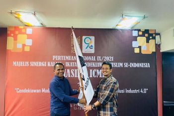 Ismail Rumadan terpilih jadi Ketua Umum Masika ICMI