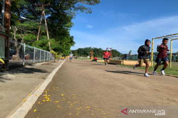 Civilians in Padang Return to Utilize Wirabraja Sport Center After PPKM
