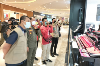 Pengelola mal sarankan pengunjung unduh PeduliLindungi saat di rumah