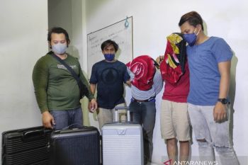 Ditresnarkoba Polda Sulsel ungkap BB puluhan kilogram narkoba