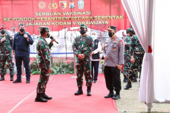Panglima TNI: Kiai berperan penting membantu pemerintah tanggulangi COVID-19