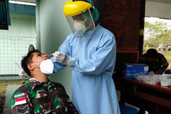 Prajurit TNI di Boven Digoel gelar tes PCR untuk cegah COVID-19