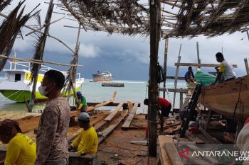 PLN sediakan SPLU di Majene guna mendukung pembuatan kapal nelayan