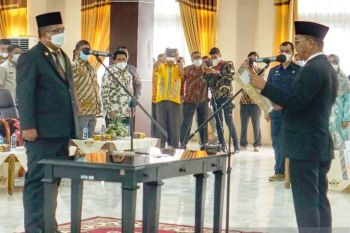 Syamsurizaldi resmi menjabat Sekda Solok Selatan