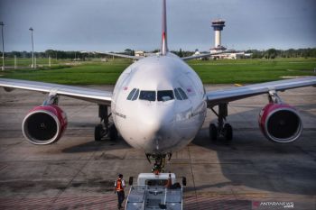 Mengaku bawa bom, penumpang Batik Air dikeluarkan dari pesawat