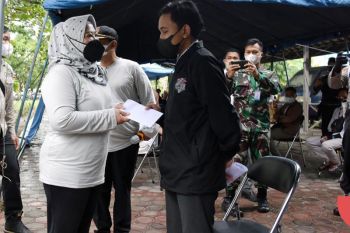 Pemkab Kobar sediakan vaksinasi COVID-19 ke pelajar dan santri