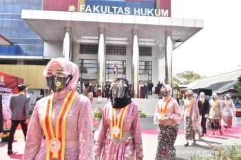 Gubernur imbau perguruan tinggi persiapkan  belajar tatap muka