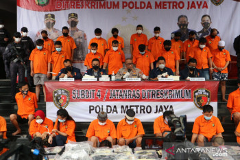 Polda Metro bekuk 36 pencuri sepeda motor bersenjata api