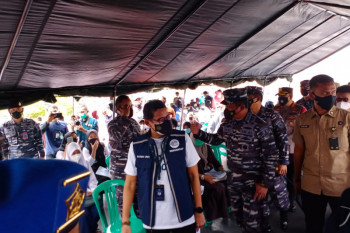 Sandiaga Uno ikuti vaksin di Markas Kolinlamil  gunakan AstraZeneca