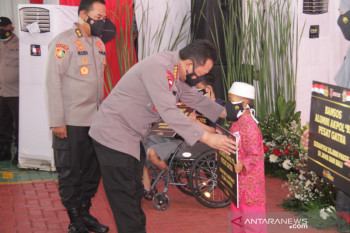 Kapolri ingatkan warga jangan euforia meski  COVID-19 terkendali