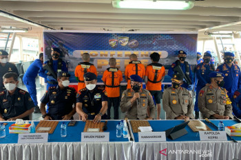 Sembilan kapal Baharkam Polri amankan laut Kepri
