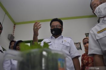 Pencairan uang tunjangan guru honor Sumsel molor lagi