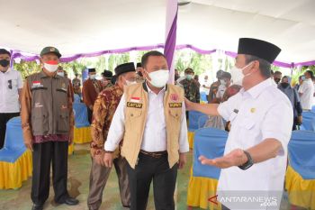 Bupati Kampar dan Gubri launching Zona Ekonomi Syariah