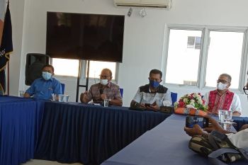 NTT perbanyak tenaga vaksinator vaksin COVID-19