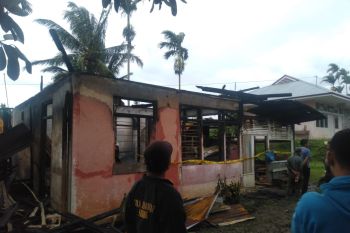 Ini jenis-jenis bantuan diserahkan ACT Solok pada korban terdampak kebakaran