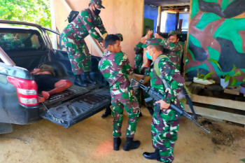 Sebanyak empat anggota TNI AD meninggal diserang OTK di Maybrat, Papua Barat