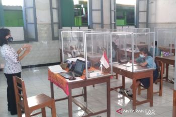 Hari pertama uji coba PTM di Solo berjalan  lancar