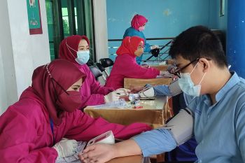 Vaksinasi pelajar SMP di Bandarlampung dilakukan di sekolah