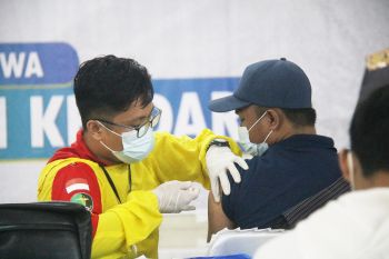 583 Mahasiswa IAIN kendari Jalani Vaksinasi Tahap Pertama