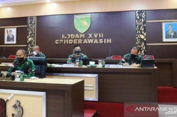 Pangdam Cenderawasih ikuti vicon dengan Menko Polhukam bahas kesiapan PON Papua