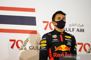 Pebalap Williams pertahankan Albon dengan kontrak jangka panjang