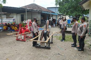 Cegah COVID-19, pementasan grup kesenian Jaran Praje di Lombok Tengah dihentikan