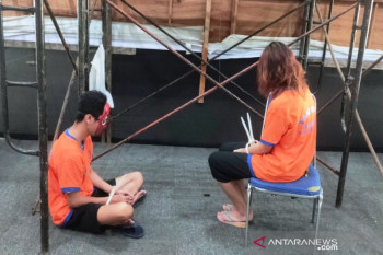 Dalih keguguran akibat sering minum alkohol dan merokok, penghuni indekos di Cakranegara diamankan
