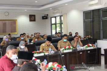 Ini yang dipersentasikan Wawako di hadapan pimpinan dan anggota DPRD Kota Solok