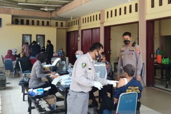 Untuk ini, Polres Pasaman Barat buka gerai vaksin presisi COVID-19