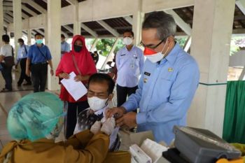 Vaksinasi COVID-19 di Bantul dipercepat