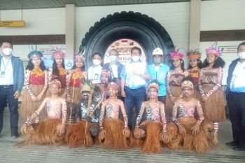 Direktur PLN Sulmapa tinjau kesiapan listrik hadapi PON Papua