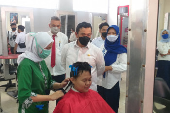 1.471 SMA dan SMK di Jawa Barat mulai laksanakan pembelajaran tatap muka
