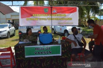 Kodam XVII/Cenderawasih gencarkan vaksinasi COVID-19 untuk warga Papua
