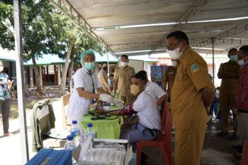 Manggarai Timur gelar layanan vaksinasi untuk pelajar di sekolah