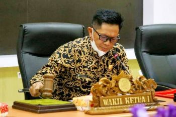 Seluruh anggota DPRD diharapkan berpartisipasi dalam pembahasan anggaran