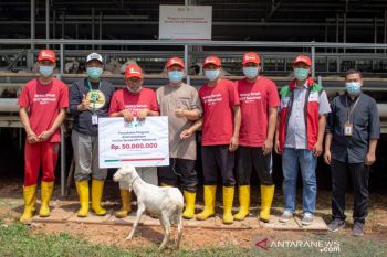 MTT Telkomsel bersama Dompet Dhuafa Riau salurkan program kewirausahaan