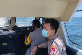 Polres Manggarai Timur cari korban banjir
