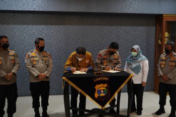 Itera dan Polda Lampung tanda tangani MoU pengembangan SDM dan Teknologi