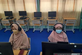 Perkuat keyakinan wali murid, SMAN 3 Padang Panjang  adakan sosialisasi vaksinasi COVID-19