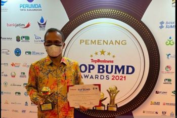 PAM Tirta Sago Payakumbuh berhasil menjawab tugas berat dari Wali Kota dengan raih TOP BUMD Award 2021