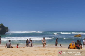 Pemkab Gunung Kidul menurunkan target PAD sektor wisata Rp6 miliar