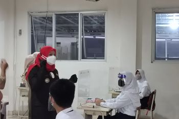 Wali Kota Bandarlampung tinjau uji coba PTM terbatas