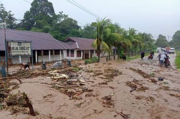 BPBD Papua masih mendata kerugian material akibat banjir di Serui Yapen
