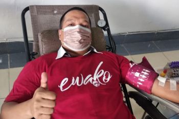Yayasan Hadji Kalla penuhi 292 kantong darah untuk stok PMI