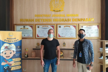 Akhirnya pihak Imigrasi pulangkan WN Suriah setelah 5 tahun tanpa tujuan di Bali