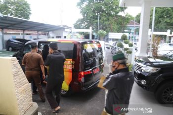 Tiga ASN Jember terpidana korupsi DAK serahkan diri ke kejaksaan