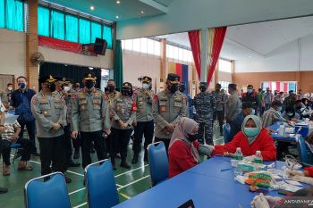 Ini penilaian Kapolda Sumbar terhadap kesadaran masyarakat daerah itu untuk vaksin