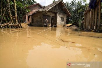 BMKG keluarkan peringatan hujan lebat di sejumlah wilayah Indonesia, termasuk Sumbar